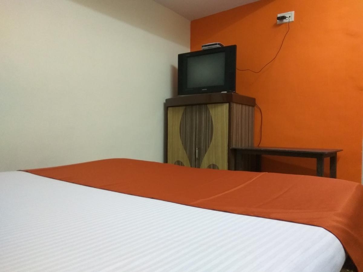 Hotel Shiva Panvel Exterior foto