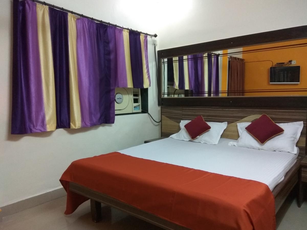 Hotel Shiva Panvel Exterior foto